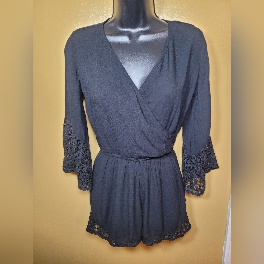 Abercrombie and Fitch Black Lace Romper sz XS